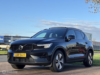 Volvo XC40 1.5 T4 Plug-in hybrid Plus Dark stuur vw panodak