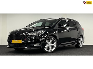 Ford Focus 2.0 ST*250PK*DealerOh*Navi*Carplay*Xenon*Stoel&Stuurverw*Recaro*