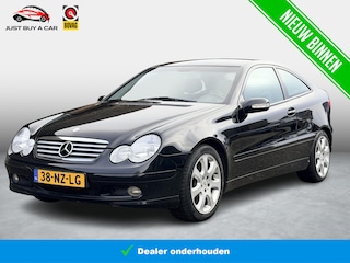 Mercedes-Benz C-klasse Sportcoupé 180 K. Nieuwe Versnellingsbak Olie / Volledig onderhouden / Unieke KM stand