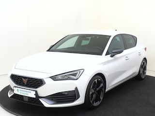 Cupra Leon 1.4 e-Hybrid VZ Adrenaline | Adaptieve demping | Keyless | Navigatie | Dodehoek detectie | Stoel- en stuurwielverwarming | 3-zone airco | Adaptieve cruise control |