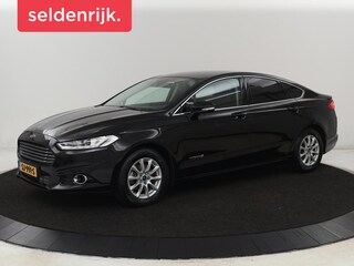 Ford Mondeo 2.0 IVCT HEV Titanium X | Leder | Stoelverwarming | Camera | Adaptive cruise | Memory | Carplay | Full LED | Keyless | Navigatie | Park Assist | Dodehoek detectie | Climate control