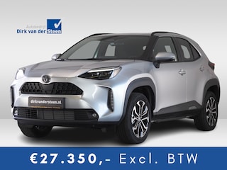 Toyota Yaris Cross 1.5 Hybrid 130 Executive/ Teamplayer | Dodehoekdetectie | Parkeersensoren Voor en Achter | Stuurwiel- En Stoelverwarming | Botsherkenning | Grootlichtassistent