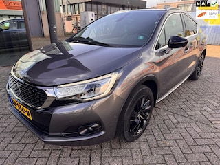 DS 4 Crossback 1.2 PureTech Chic / Navi / Camera / LaneAssist / PDC / Trekhaak