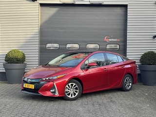 Toyota Prius 1.8 Plug-in Executive | Navigatie | Camera | DAB | Lichtmetalen Velgen |