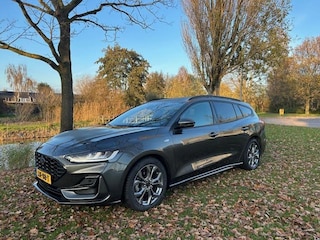 Ford Focus Wagon 1.0 EcoBoost Hybrid ST Line