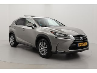Lexus NX 300h AWD Luxury Line | Panoramadak | Trekhaak | Navigatie | Leder | Stoelverwarming | Keyless | Cruise Control | Clima | 18 inch