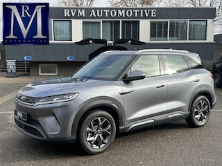 BYD Atto 2 Boost 45 kWh 400KM!|VOLLEDIGE BYD FABRIEKSGARANTIE TOT  11-2030 OF 150.000KM| STOEL + STUUR VERWARMING| ADAP. CRUISE| 360 CAMERA| PANO | DODE HOEK|