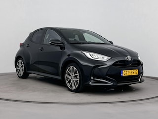 Toyota Yaris 1.5 Hybrid 130 Executive | Navigatie | Dodehoek detectie | Stoel-/stuurverwarming | Parkeersensoren voor/achter | 17 inch | Apple Carplay / Android Auto