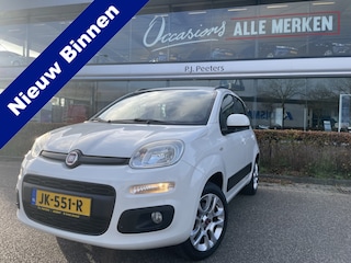Fiat Panda 0.9 TwinAir Lounge - Airco - Parkeersensoren achter - Dakrails - Mistlampen voor - Stuur multifunctioneel - Radio/Cd - Stuur leder - Lederen versnellingspook