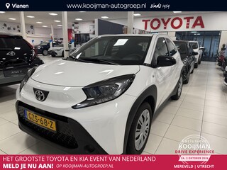 Toyota Aygo 1.0 VVT-i MT Play + Trekhaak, NL Auto, zeer netjes 1e eigenaar en BTW auto