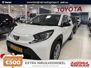 Toyota Aygo 1.0 VVT-i MT Play + Trekhaak, NL Auto, zeer netjes 1e eigenaar en BTW auto