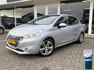 Peugeot 208 1.6 VTi Allure | Navi | Bluetooth | Cruise | ECC | Regen- en Lichtsensor | Trekhaak