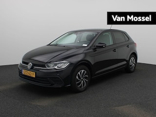 Volkswagen Polo 1.0 TSI Life Edition | 15 inch velgen | Automaat | Stoelverwarming | Adaptive cruise control | Achteruitrijcamera |