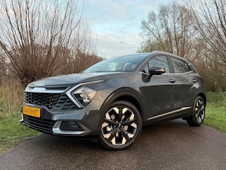 Kia Sportage 1.6 T-GDi Plug-in Hybrid AWD Automaat / Camera / Apple CarPlay & Android Auto / Navi / 19" Velgen / Clima / PDC / LED