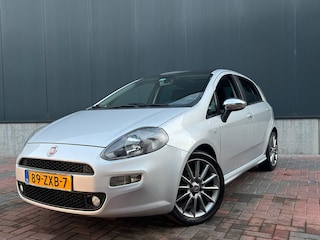 Fiat Punto Evo 0.9 TwinAir Sport * Pano * Trekhaak * Cruise * Goed Onderhouden *