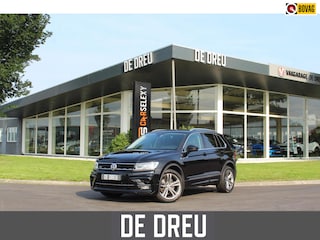 Volkswagen Tiguan 2.0 TSI 4M Highline R | R-LINE | TREKHAAK | CAMERA | STOEL & STUURVERWARMING
