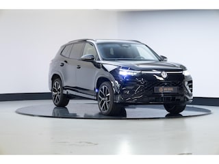 Volkswagen Tayron 1.5 eHybrid R-Line Edition | Black Style | Trekhaak | Panoramadak | 20 inch |