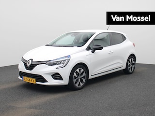 Renault Clio 1.0 TCe 90 Evolution | Navigatie | LED Koplampen | Apple Carplay / Android Auto | Climate Control | DAB Radio | Keyless | Parkeersensoren | Privacy Glass | Lichmetalen Velgen | Multifunctioneel Stuurwiel |