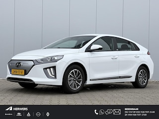 Hyundai Ioniq Comfort EV 38 kWh / Fabrieksgarantie tot 1/2027 / Stoel-Stuurverwarming / Apple Carplay/Android Auto / Automaat / Navigatie /