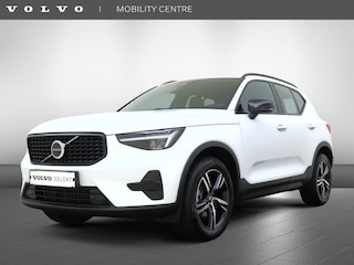 Volvo XC40 2.0 B4 Plus Dark | Trekhaak | H&K Audio | Memory |