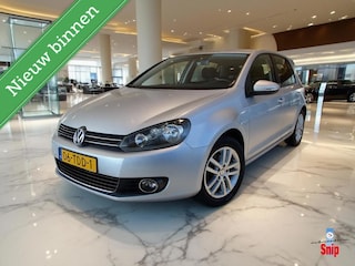 Volkswagen Golf 1.6 TDI Highline BlueMotion