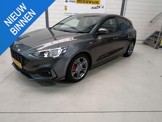 Ford Focus 1.0 EcoBoost Hybrid ST Line X Business Climate controle | Navigatiesysteem |Parkeersensoren  |Led verlichting | Cruise controle