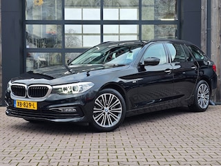 BMW 5-serie Touring 520i High Executive Sport Line | Automaat | Trekhaak | Navi | Stoel & stuurverwarming | Camera |
