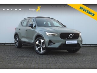 Volvo XC40 B3 163PK Automaat Ultimate Dark / Panoramadak / Adaptive cruise control / Elektrische stoelen / Harman Kardon audio / Pilot assist / BLIS / Stoel en stuur verwarming / Elektrische achterklep / Parkeersensoren met camera / Google infotainment