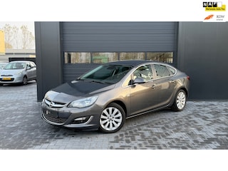 Opel Astra 1.4 Turbo Cosmo NAvi|Airco