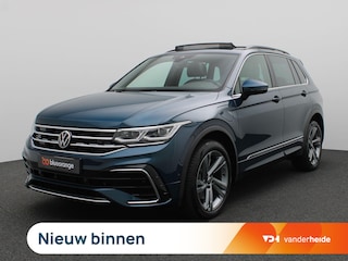 Volkswagen Tiguan 1.4 TSI eHybrid R-Line Business+ 245PK DSG Pano-Schuifdak, 91% SOH, Elektr. Achterklep, Keyless, Achteruitrijcamera, Stoel-Stuurverwarming, Side Assist, 19" LM Velgen