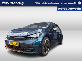 Cupra Born Adrenaline 62 kWh 230pk / Navigatie / Camera / Parkeersensoren V+A / App connect / Lichtmetaal 19 inch /