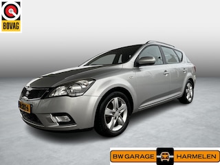 Kia Ceed cee'd Sporty Wagon 1.4 CVVT Navigator Plus Pack | Trekhaak | Cruise Control | PDC Achter |