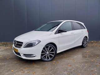 Mercedes-Benz B-klasse 180 AUTOMAAT Ambition XENON HALF LEER LED NAVI CRUISE AIRCO