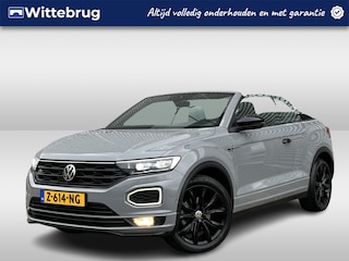 Volkswagen T-Roc 1.5 TSI R-Line / Digitaal dashboard / Navigatie  / Dodehoek / Camera / Parkeersensoren V+A /