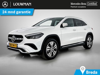 Mercedes-Benz GLA 250 e Plug-In Hybride Trekhaak | Sfeerverlichting | Achteruitrijcamera | Keyless-Go | Ledkoplampen | Stuur en Stoelverwarming. Inclusief 24 maanden MB Certified garantie voor Europa.