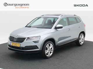 Skoda Karoq 1.5 TSi 150 Pk Style Business | Panoramadak | Canton | Trekhaak | Stoelverwarming | Adaptive Cruise | Navigatie | Carplay | Camera | 18 inch | 108.873 Km!!