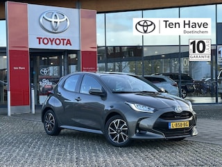 Toyota Yaris 1.5 VVT-i Dynamic | Apple CarPlay & Android Auto | Smart Entry m