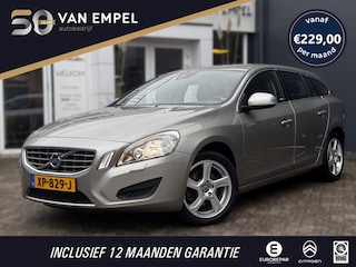Volvo V60 1.6 T4 Kinetic | 180 PK | Automaat | Trekhaak | Climate Control | Stoelverwarming | Navigatie
