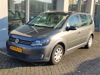 Volkswagen Touran 1.2 TSI Trendline Bluemotion 7p. met APK tot 02-26