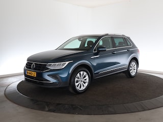 Volkswagen Tiguan 1.5 TSI Life Business | Clima | Pano | Navi |*