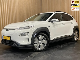 Hyundai Kona EV Fashion 64 kWh|FACELIFT|3-FASE|LEDER|DAKJE|HEAD-UP|ACC|CAMERA|CARPLAY|NAVI|NL- AUTO|NAP|INCL. BTW|1e EIG.|