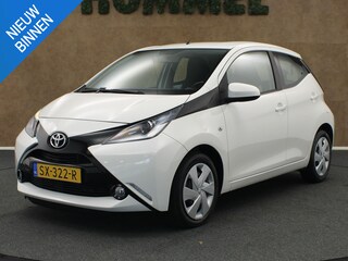 Toyota Aygo 1.0 VVT-i x-nav - ORIGINEEL NEDERLANDSE ATUO - NAVIGATIE - ACHTERUITRIJ CAMERA - BLUETOOTH - APPLE CARPLAY/ANDROID AUTO