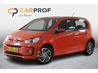 Volkswagen Up 1.0 BMT high up! Airco | Stoelverwarming | ALL-Season banden | Lichtmetaal | Leuke auto!