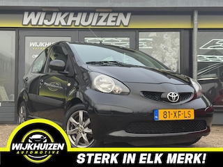 Toyota Aygo 1.0-12V + Automaat met Airco !!! 5 Deurs !!! Nap !!!