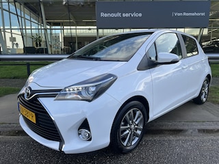 Toyota Yaris 1.3 VVT-i 100PK Trend / Dealer onderhouden / 2e Eigenaar / Camera / Cruise / Climate / Navigatie / NAP /