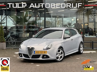 Alfa Romeo Giulietta 1.4 T Sprint Automaat Zeer mooi! Dealer