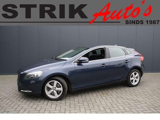 Volvo V40 2.0 D4 EURO 5 Momentum Business - NAVIGATIE - PDC