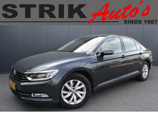 Volkswagen Passat 1.5 TSI Comfortline Business AUTOMAAT - NAVIGATIE - TREKHAAK