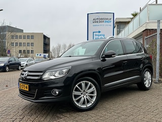 Volkswagen Tiguan 1.4 TSI Connected Series  Trekhaak  Camera  Xenon  Stoelverwarming