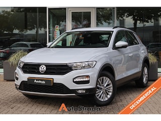 Volkswagen T-Roc 1.0 Style TSI 115pk | Navigatie | Adaptive Cruise | Airco | Parkeersensoren | Radio | Carplay